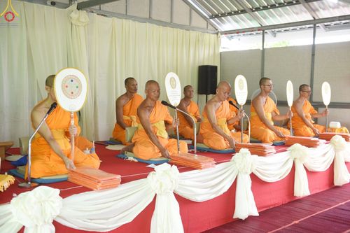 ภาพ No.87611:พิธีสวดพุทธมนต์วันละสังขาร คุณยายอาจารย์ มหารัตนอุบาสิกาจันทร์ ขนนกยูง และพิธีเทคอนกรีตฐานราก อาคาร 80 ปี หลวงพ่อธัมมชโย ณ ศูนย์ปฏิบัติธรรมวิหารแดง ต.เจริญธรรม อ.วิหารแดง จ.สระบุรี วันที่ 10 กันยายน พ.ศ. 2566