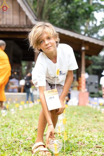 ภาพ No.155929:การเตรียมงานกิจกรรม light of peace จุดประทีปรวมใจเพื่อสันติภาพโลก ณ พิพิธภัณฑ์ Arma เกาะบาหลี สาธารณรัฐอินโดนีเซีย วันเสาร์ที่ 21 กันยายน พ.ศ. 2567 วันสันติภาพโลก