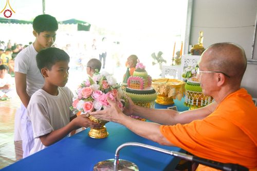 ภาพ No.133177:พิธีตัดปอยผม ธรรมทายาท โครงการสามเณรฟื้นฟูพระพุทธศาสนาทั่วไทย ณ ศูนย์ปฏิบัติธรรมวิหารแดง ตำบลเจริญธรรม อำเภอวิหารแดง จ.สระบุรี  วันที่ 31  มีนาคม พ.ศ. 2567