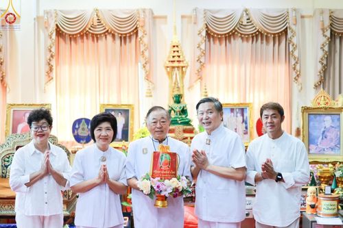 ภาพ No.172419:พิธีทอดกฐิน ณ วัดโพธิ์เรียง แขวงบ้านช่างหล่อ เขตบางกอกน้อย กรุงเทพฯ ในโครงการกฐินสามัคคีทั่วไทย 30,000 วัด บูชาธรรม 80 ปี หลวงพ่อธัมมชโย โดยคณะศิษยานุศิษย์วัดพระธรรมกาย วันที่ 20 ตุลาคม พ.ศ. 2567