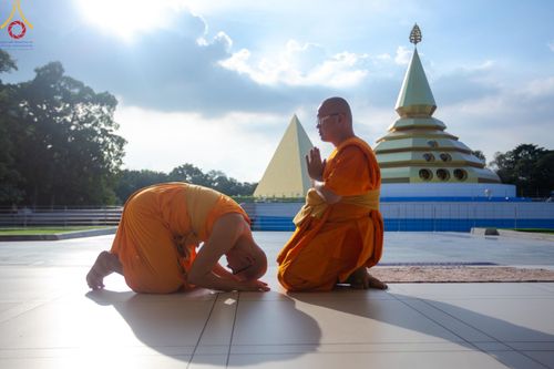 ภาพ No.162301:วันมหาปวารณาออกพรรษา วันพฤหัสบดีที่ 17 ตุลาคม พ.ศ. 2567 (ขึ้น 15 ค่ำ เดือน 11 ) ณ อุโบสถ วัดพระธรรมกาย