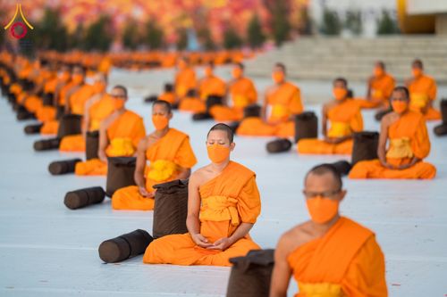 ภาพ No.116838:พระธรรมยาตราร่วมปฏิบัติธรรม และถ่ายภาพหมู่ประวัติศาสตร์ ปีที่ 12  วันที่ 21 มกราคม พ.ศ. 2567  ณ อนุสรณ์สถานบางปลา จ.นครปฐม