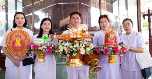 ภาพ No.164569:พิธีทอดกฐิน ณ วัดทางหลวง อ.บางซ้าย จ.พระนครศรีอยุธยา ในโครงการกฐินสามัคคีทั่วไทย 30,000 วัด บูชาธรรม 80 ปี หลวงพ่อธัมมชโย โดยคณะศิษยานุศิษย์วัดพระธรรมกาย วันที่ 20 ตุลาคม พ.ศ. 2567