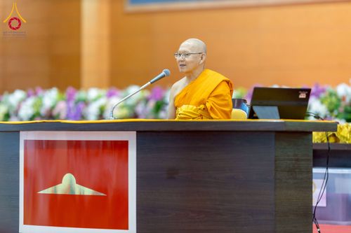 ภาพ No.259792:วันอาทิตย์ที่ 5 ตุลาคม พ.ศ. 2568 สัมมนาพิเศษ "จากกฐินวัดพระธรรมกาย สู่กฐินทั่วไทย 30,000 วัด" ณ สภาธรรมกายสากล วัดพระธรรมกาย