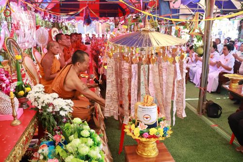 ภาพ No.98071:พิธีทอดกฐินสามัคคีทั่วไทย 5,000 วัด ณ วัดหนองไห จ.ชัยภูมิ วันที่ 19 พฤศจิกายน พ.ศ. 2566