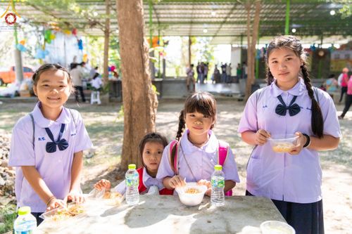 ภาพ No.104830:วันรวมพลังเด็กดี V-star ผู้นำฟื้นฟูศีลธรรมโลก เชียงใหม่ ลำพูน ลำปาง วันที่ 9 ธันวาคม พ.ศ. 2566 ณ ศูนย์ปฏิบัติธรรมดอยหล่อ อ.ดอยหล่อ จ.เชียงใหม่