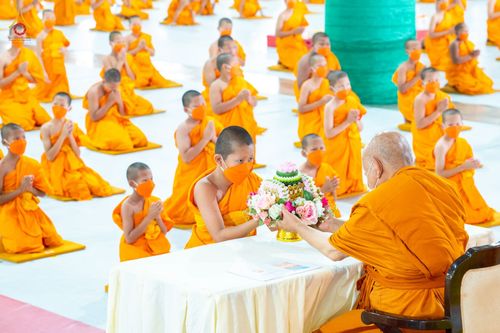 ภาพ No.80404:องค์กรภาคีเครือข่าย "บวร" จังหวัดปทุมธานี ศึกษาดูงานโครงการบรรพชาสามเณรฟื้นฟูพระพุทธศาสนาทั่วไทย ชมนิทรรศการ และสื่อนวัตกรรมพระพุทธศาสนาภาพยนต์ 3 มิติ - จักรวาลนฤมิต เรื่อง "พระสัมมาสัมพุทธเจ้า พระบรมศาสดาเอกของโลก" วันศุกร์ที่ 28 เมษายน พ.ศ.2566