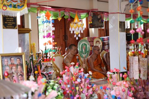 ภาพ No.179102:พิธีทอดกฐิน ณ วัดหนองไห จ.ชัยภูมิ ในโครงการกฐินสามัคคีทั่วไทย 30,000 วัด บูชาธรรม 80 ปี หลวงพ่อธัมมชโย โดยคณะศิษยานุศิษย์วัดพระธรรมกาย วันที่ 27 ตุลาคม พ.ศ. 2567