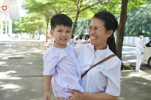 ภาพ No.151126:พิธีบูชาข้าวพระ ในวันอาทิตย์ต้นเดือน วันที่ 1 กันยายน พ.ศ. 2567 ณ สภาธรรมกายสากล วัดพระธรรมกาย