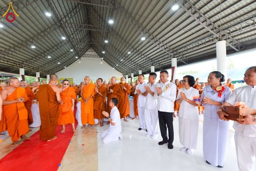 ภาพ No.230494:วันอาทิตย์ที่ 29 มิถุนายน พ.ศ. 2568  งานสัมมนาคณะสงฆ์จังหวัดอำนาจเจริญ โครงการกฐินสามัคคีทั่วไทย 30,000 วัด บูชาธรรม 81 ปี หลวงพ่อธัมมชโย และพิธีถวายสังฆทาน 409 วัด ครบรอบ 9 ปี ณ ธุดงคสถานอำนาจเจริญ