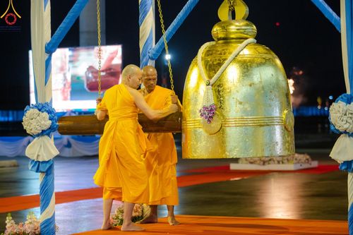 ภาพ No.137366:พิธีฉลองชัยสวดมนต์บทธรรมจักร 6,400,000,000 จบ ณ มหารัตนวิหารคด วัดพระธรรมกาย ในวันวิสาขบูชา พุธที่ 22 พฤษภาคม พ.ศ. 2567 ( วันพระขึ้น 15 ค่ำ เดือน 6 )