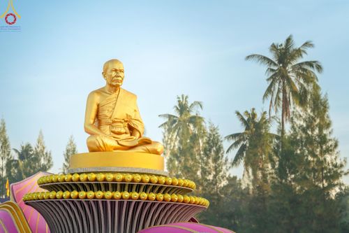 ภาพ No.108166:พระธรรมยาตราร่วมปฏิบัติธรรม และถ่ายภาพหมู่ประวัติศาสตร์ วันที่ 8 มกราคม พ.ศ. 2567  ณ อนุสรณ์สถานบางนางแท่น จ.นครปฐม