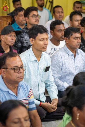 ภาพ No.179652:พิธีทอดกฐินสมทบ ณ วัดพุทธรัตนางกูร พิหาร (Bouddha Ratnangkur Bihar) เมืองกัลกัตตา ประเทศอินเดีย วันที่ 9 พฤศจิกายน พ.ศ. 2567