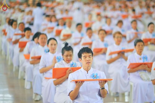 ภาพ No.154462:พิธีทอดผ้าป่าสมทบกฐินวัดพระธรรมกาย และสมทบกฐิน 30,000 วัดทั่วไทย ครั้งที่ 2 ณ สภาธรรมกายสากล วัดพระธรรมกาย วันอังคารที่ 17 กันยายน พ.ศ. 2567