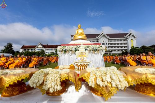 ภาพ No.239139:วันอาทิตย์ที่ 17 สิงหาคม พ.ศ. 2568 พิธีอัญเชิญรูปเหมือนพระมงคลเทพมุนี (สด จันทสโร) ณ ศาลากลางจังหวัดเลย ถึงลานพญานาค สวนสาธารณะกุดป่อง อ.เมือง จ.เลย