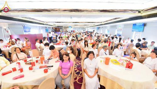 ภาพ No.224807:วันเสาร์ ที่ 10 พฤษภาคม พ.ศ. 2568 วัดพระธรรมกายฮ่องกง จัดพิธีปล่อยปลา บนเรือใหญ่บนอ่าวฮ่องกง และจัดพิธีถวายมหาสังฆทานกลางทะเล ประจำปี 2568 เนื่องในสัปดาห์วิสาขบูชาโลก