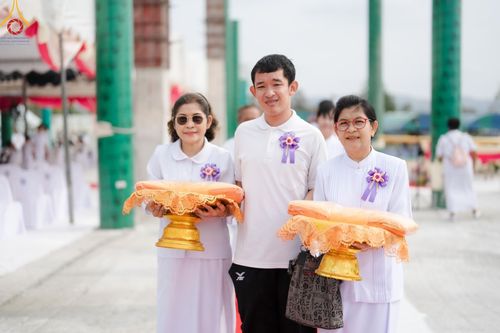 ภาพ No.123954:พิธีทอดผ้าป่า ปิดแผ่นทองค้ำฟ้า ครบรอบ 1 ปี สถาปนาอาคาร 80 ปี หลวงพ่อธัมมชโย ณ ศูนย์ปฏิบัติธรรมวิหารแดง ตำบลเจริญธรรม อำเภอวิหารแดง จ.สระบุรี วันที่ 18 กุมภาพันธ์ พ.ศ. 2567