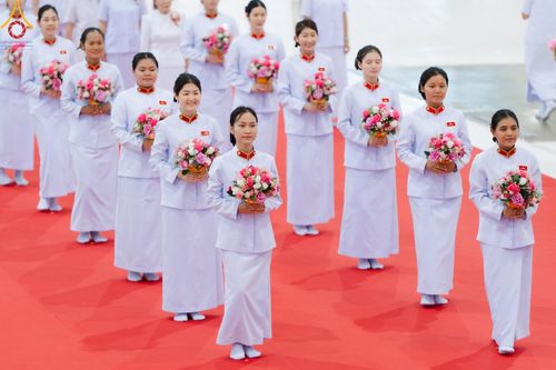 ภาพ No.149108:พิธีจุดเทียนใจ ไฟนิรันดร์ อนันตชัย วันอาทิตย์ที่ 18 สิงหาคม พ.ศ. 2567 วัดพระธรรมกาย จ. ปทุมธานี