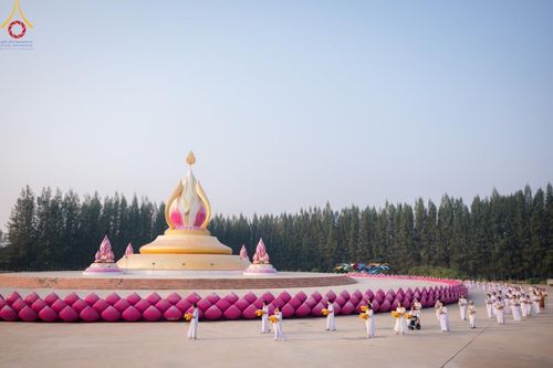 ภาพ No.135241:พิธีขอขมารับผ้าไตร, พิธีบรรพชา ในโครงการบรรพชาสามเณร ฟื้นฟูพระพุทธศาสนาทั่วไทย ณ ศูนย์อบรมเยาวชนกาญจนบุรี วันที่ 6 เมษายน พ.ศ. 2567