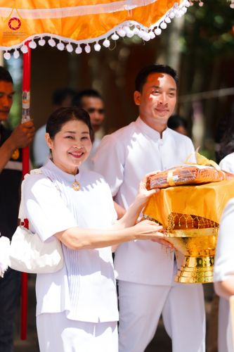 ภาพ No.172272:พิธีทอดกฐิน วัดเจริญธรรมมาราม จ.จันทบุรี ในโครงการกฐินสามัคคีทั่วไทย 30,000 วัด บูชาธรรม 80 ปี หลวงพ่อธัมมชโย โดยคณะศิษยานุศิษย์วัดพระธรรมกาย วันที่ 30 ตุลาคม พ.ศ. 2567