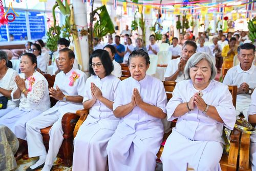 ภาพ No.182897:พิธีทอดกฐิน ณ วัดเทพประทาน อ.ท่าตะเกียบ จ.ฉะเชิงเทรา ในโครงการทอดกฐินสามัคคีทั่วไทย 30,000 วัด บูชาธรรม 80 ปี หลวงพ่อธัมมชโย โดยคณะศิษยานุศิษย์วัดพระธรรมกาย วันที่ 9 พฤศจิกายน พ.ศ. 2567