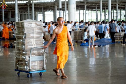 ภาพ No.218585:วันพฤหัสบดีที่ 17 เมษายน พ.ศ. 2568 การเตรียมงานในลานธรรม , สภาธรรมกายสากล , วิหารคด  เพื่องานวันคุ้มครองโลก 22 เมษายน พ.ศ. 2568