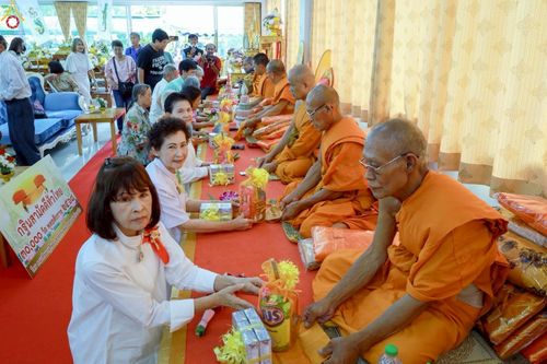 ภาพ No.268634:วันที่ 19 ตุลาคม พ.ศ. 2568 พิธีทอดกฐินสามัคคีทั่วไทย ณ วัดท่ากระทุ่ม อ.ท่ามะกา จ.กาญจนบุรี โดยคณะศิษยานุศิษย์ บูชาธรรม 81 ปี หลวงพ่อธัมมชโย