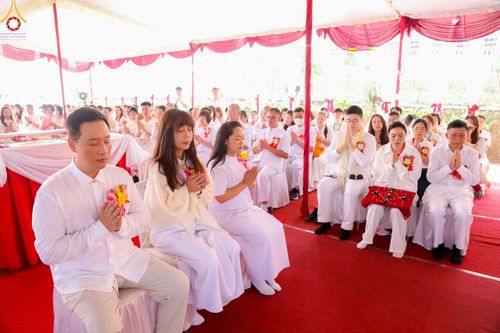 ภาพ No.104124:พิธีโปรยรัตนชาติ วางศิลาฤกษ์ สามเณรธรรมทายาทชาวอินโดนีเซียกว่า 1,000 รูป ณ มหาเจดีย์บุโรพุทโธ ประเทศอินโดนีเซีย ในวันที่ 21 ธันวาคม พ.ศ. 2566