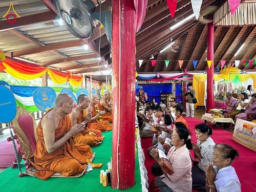 ภาพ No.181747:พิธีทอดกฐิน ณ วัดท่าทอง ต.ปากน้ำ  อ.เดิมบางนางบวช จ.สุพรรณบุรี ในโครงการทอดกฐินสามัคคีทั่วไทย 30,000 วัด บูชาธรรม 80 ปี หลวงพ่อธัมมชโย โดยคณะศิษยานุศิษย์วัดพระธรรมกาย วันที่ 2 พฤศจิกายน พ.ศ. 2567