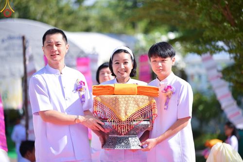 ภาพ No.95364:พิธีทอดกฐินสามัคคี เพื่อสร้างอาคาร 80 ปี หลวงพ่อธัมมชโย ณ ศูนย์ปฏิบัติธรรมวิหารแดง อำเภอวิหารแดง จ.สระบุรี วันที่ 18 พฤศจิกายน พ.ศ. 2566