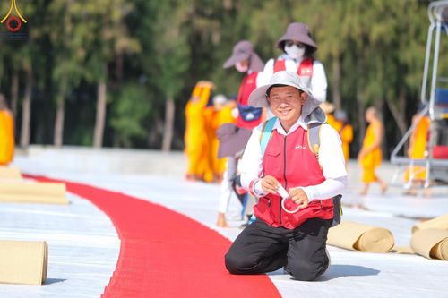 ภาพ No.191367:V.49 สารพัดV สารพัดดี ที่ธรรมยาตรา ในโครงการธรรมยาตรา กตัญญูบูชา มหาปูชนียาจารย์ พระมงคลเทพมุนี(สด จนฺทสโร) พระผู้ปราบมาร อนุสรณ์สถาน 7 แห่ง ปีที่ 13 ระหว่างวันที่ 2-31 มกราคม พ.ศ. 2568
