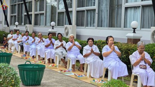 ภาพ No.153524:โครงการอุบาสก อุบาสิกาแก้ว รุ่นที่ 1  ผู้แทนทอดกฐินสามัคคีสามหมื่นวัดทั่วไทย ระหว่างวันที่ 6-8 กันยายน พ.ศ.2567 ณ ศูนย์ปฏิบัติธรรมเขาคิชฌกูฏ จันทบุรี