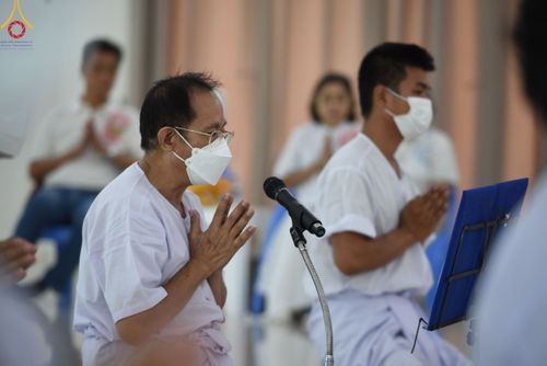 ภาพ No.101004:พิธีตัดปอยผมและปลงผมธรรมทายาท โครงการอุปสมบทบูชาธรรมมหาปูชนียาจารย์ พ.ศ. 2566 ณ ศูนย์อบรมจังหวัดสระบุรี วันเสาร์ที่ 2 ธันวาคม พ.ศ. 2566