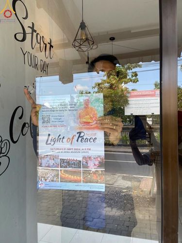 ภาพ No.152700:การเตรียมงานของเจ้าหน้าที่แผนกต่างๆ เพื่องานจุดโคมประทีปที่ ARMA MUSEUM บาหลี ประเทศอินโดนีเซีย งานจัดวันเสาร์ที่ 21 กันยายน พ.ศ. 2567