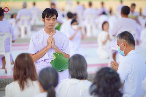 ภาพ No.274713:วันอาทิตย์ที่ 30 พฤศจิกายน พ.ศ. 2568 พิธีปลงผม โครงการอุปสมบทบูชาธรรมมหาปูชนียาจารย์ ปี 2568 ณ ลานธรรมพระมหาธรรมกายเจดีย์ ฝั่งทิศตะวันตก ระหว่างวิหารคดหมายเลข 8 และ 9 วัดพระธรรมกาย