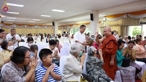 ภาพ No.181564:พิธีทอดกฐิน ณ วัดศิริพงษ์ธรรมนิมิต เขตบางเขน กรุงเทพมหานคร ในโครงการทอดกฐินสามัคคีทั่วไทย 30,000 วัด บูชาธรรม 80 ปี หลวงพ่อธัมมชโย โดยคณะศิษยานุศิษย์วัดพระธรรมกาย วันที่ 27 ตุลาคม พ.ศ. 2567