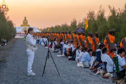 ภาพ No.119640:V.19 แกล้วกล้า การเตรียมงาน เก็บงาน การรับบุญของเจ้าหน้าที่หน่วยงานต่างๆ เพื่อโครงการธรรมยาตรา กตัญญูบูชามหาปูชนียาจารย์ พระมงคลเทพมุนี (สด จนฺทสโร) พระผู้ปราบมาร อนุสรณ์สถาน 7 แห่ง ปีที่ 12 ระหว่างวันที่ 2 - 31 มกราคม พ.ศ.2567