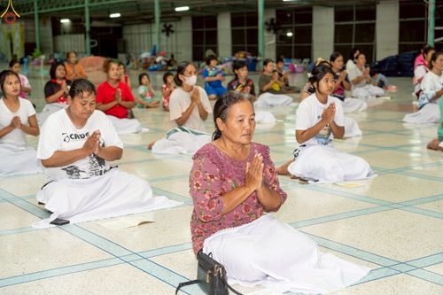 ภาพ No.235361:วันที่ 30-31 กรกฎาคม พ.ศ. 2568 วัดพระธรรมกาย มูลนิธิธรรมกาย ร่วมกับศูนย์ส่งเสริมศีลธรรมจังหวัดสุรินทร์ เปิดศูนย์พักพิงชั่วคราวเพื่อช่วยเหลือประชาชน ผู้อพยพจากเหตุปะทะกันตามแนวชายแดน ไทย-กัมพูชา ตั้งแต่วันที่ 24 กรกฎาคม พ.ศ.2568 เป็นต้นไป