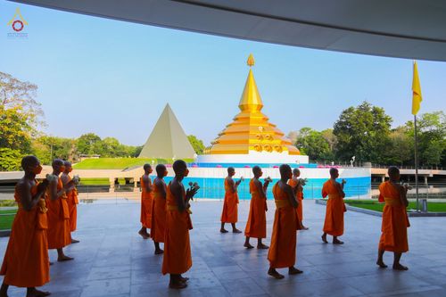 ภาพ No.80673:พิธีอุปสมบทสามเณรเตรียม DCI รุ่นที่20 จำนวน 15 รูป ณ อุโบสถพระไตรปิฎก วัดพระธรรมกาย วันเสาร์ที่ 6 พฤษภาคม พ.ศ. 2566