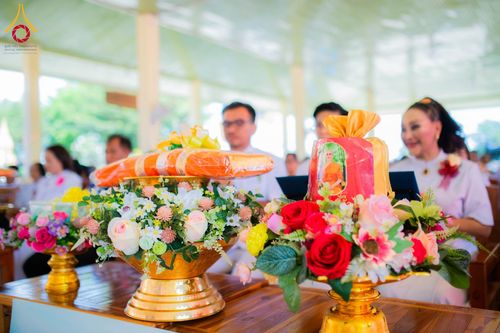 ภาพ No.178490:พิธีทอดกฐิน ณ วัดฟากทุ่ง ต.โนนพลวง อ.ลานกระบือ จ.กำแพงเพชร ในโครงการทอดกฐินสามัคคีทั่วไทย 30,000 วัด บูชาธรรม 80 ปี หลวงพ่อธัมมชโย โดยคณะศิษยานุศิษย์วัดพระธรรมกาย วันที่ 14 พฤศจิกายน พ.ศ. 2567