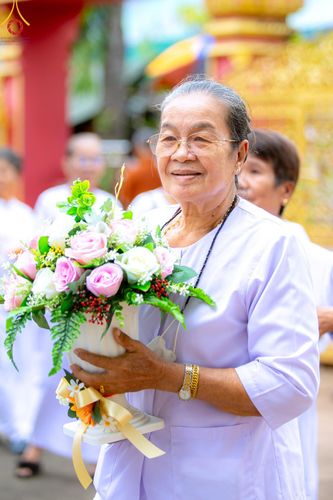 ภาพ No.165180:พิธีทอดกฐิน ณ วัดอินทโชติสังฆโพธิ์ธาราม อ.พนมสารคาม จ.ฉะเชิงเทรา ในโครงการกฐินสามัคคีทั่วไทย 30,000 วัด บูชาธรรม 80 ปี หลวงพ่อธัมมชโย โดยคณะศิษยานุศิษย์วัดพระธรรมกาย วันที่ 20 ตุลาคม พ.ศ. 2567