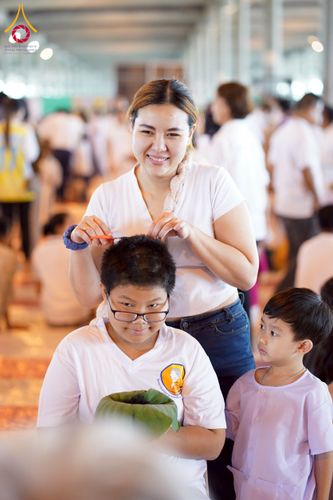 ภาพ No.214246:วันอาทิตย์ที่ 30 มีนาคม พ.ศ. 2568  พิธีปลงผมสามเณรฟื้นฟูทั่วไทย ณ มหารัตนวิหารคด คอร์ 22 วัดพระธรรมกาย จ.ปทุมธานี