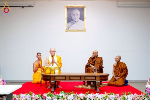 ภาพ No.222339:วันที่ 21 เมษายน พ.ศ. 2568 หลวงพ่อทัตตชีโวต้อนรับคณะสงฆ์ WAB ณ อาคาร 100 ปี คุณยายมหารัตนอุบาสิกาจันทร์ ขนนกยูง วัดพระธรรมกาย