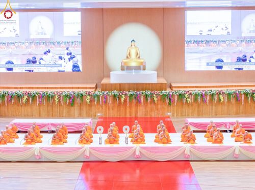 ภาพ No.149026:พิธีถวายคิลานเภสัชและอุปกรณ์ทางการแพทย์ เนื่องในวันธรรมชัย วันอาทิตย์ที่ 18 สิงหาคม พ.ศ. 2567 ณ ห้องแก้วสารพัดนึก 2 สภาธรรมกายสากล วัดพระธรรมกาย