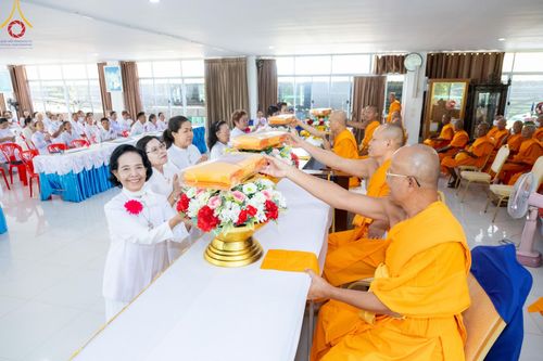 ภาพ No.186329:โครงการปฏิบัติธรรมประจำปี 2567 โซนเหนือ 2  (4 จังหวัด กำแพงเพชร,สุโขทัย,ตาก,พิษณุโลก) ณ ศูนย์ปฏิบัติธรรมกำแพงเพชร  ต.คลองขลุง อ.คลองขลุง จ.กำแพงเพชร วันที่ 16-18 ธันวาคม พ.ศ. 2567