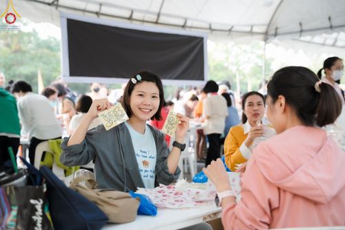 ภาพ No.111193:กิจกรรมงานวันเด็กแห่งชาติ รวมพลังเด็กเก่งและดี สร้างความดีสากล ปีที่ 6 ร่วมจัดโดย เทศบาลเมืองท่าโขลง พุทธสมาคมปทุมธานี องค์การบริหารส่วนตำบลคลองสาม ณ วัดพระธรรมกาย จ.ปทุมธานี วันที่ 13 มกราคม พ.ศ. 2567