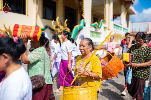 ภาพ No.177262:พิธีทอดกฐิน ณ วัดท่าลี่ ต.เมืองพลับพลา อ.ห้วยแถลง จ.นครราชสีมา ในโครงการทอดกฐินสามัคคีทั่วไทย 30,000 วัด บูชาธรรม 80 ปี หลวงพ่อธัมมชโย โดยคณะศิษยานุศิษย์วัดพระธรรมกาย วันที่ 31 ตุลาคม พ.ศ. 2567