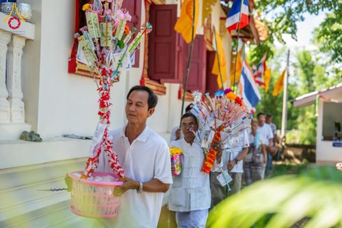 ภาพ No.171022:พิธีทอดกฐิน ณ วัดห้วยทราย จ.เชียงใหม่ ในโครงการกฐินสามัคคีทั่วไทย 30,000 วัด บูชาธรรม 80 ปี หลวงพ่อธัมมชโย โดยคณะศิษยานุศิษย์วัดพระธรรมกาย วันที่ 27 ตุลาคม พ.ศ. 2567