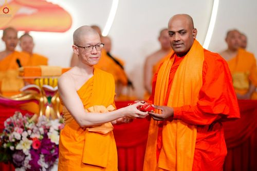 ภาพ No.271410:วันอาทิตย์ที่ 26 ตุลาคม พ.ศ. 2568 พิธีกล่าวสุนทรพจน์รวมสงฆ์ 3 นิกาย  ในวาระครบรอบ 30 ปีวัดพระธรรมกายไทเป