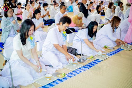 ภาพ No.192526:พิธีถวายภัตตาหารเป็นสังฆทาน แด่พระธรรมยาตรา ณ อนุสรณ์สถานคลองบางนางแท่น อ.สามพราน จ.นครปฐม ในโครงการธรรมยาตรา กตัญญูบูชา มหาปูชนียาจารย์ พระมงคลเทพมุนี(สด จนฺทสโร) พระผู้ปราบมาร อนุสรณ์สถาน 7 แห่ง ปีที่ 13 วันที่ 10 มกราคม พ.ศ. 2568